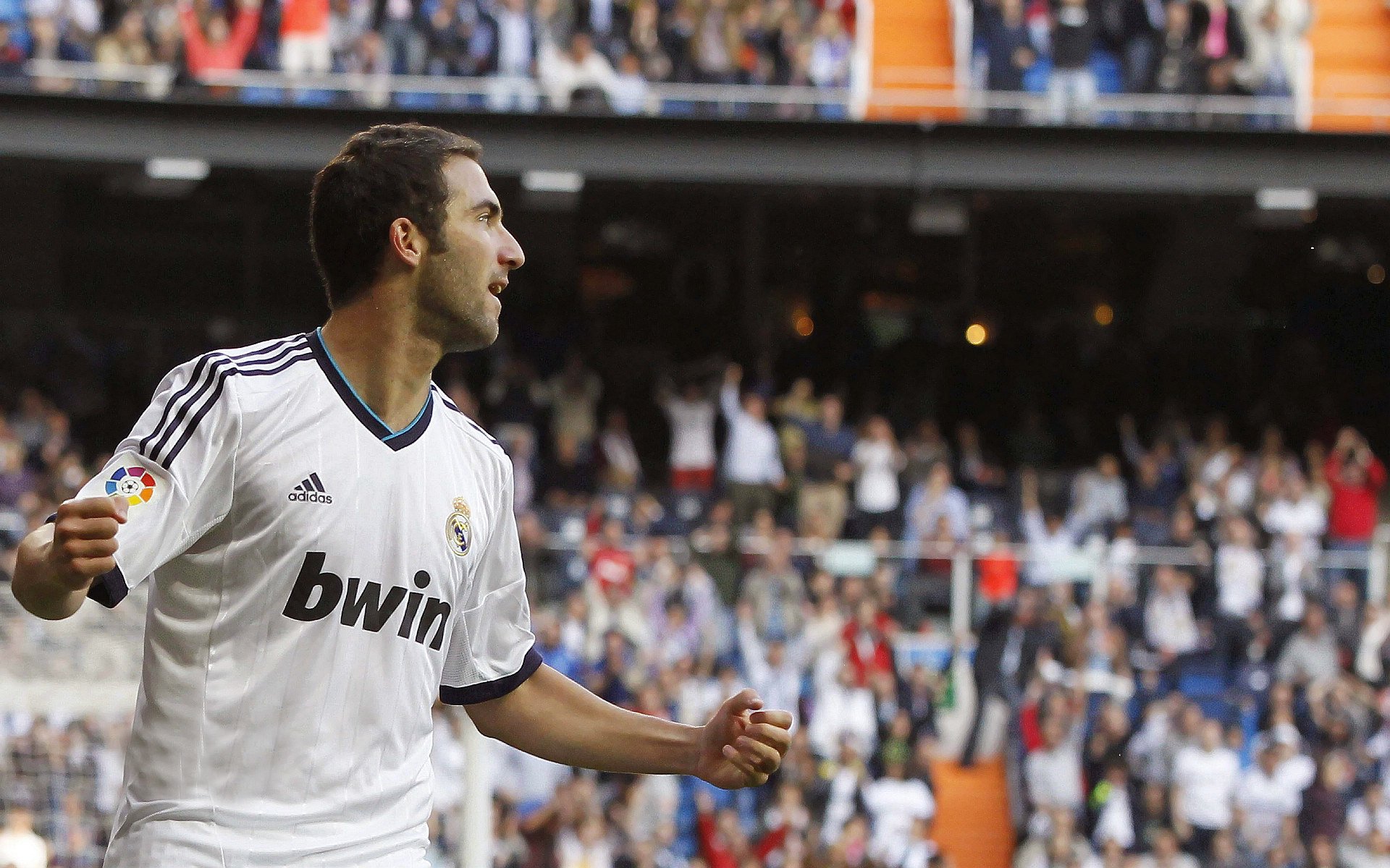 开云体育中国-年度焦点之战之夜，武切维奇打出统治级数据，诠释何为内线主宰